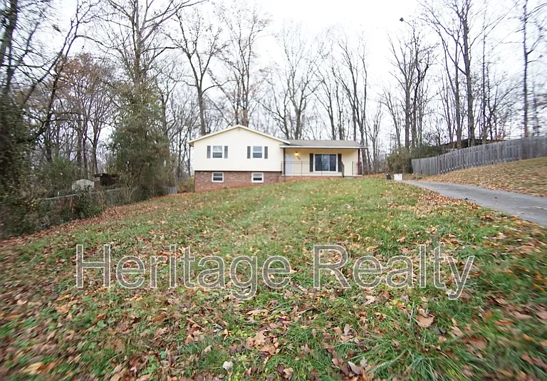 6209 Bryan Ln — Photo 2