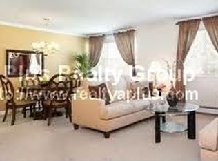 114 Edgemere Rd APT 12, Boston, MA 02132