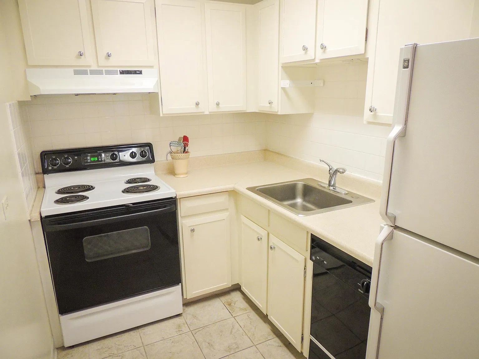 1 bed, 620 sqft, $1,850 — Photo 4