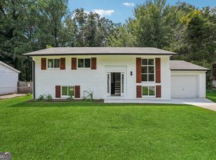 1349 Heather Cir, Riverdale, GA 30296