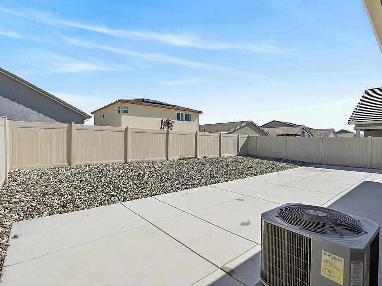 8825 Stratham Way — Photo 30