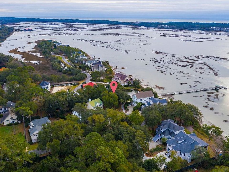 1st image of 48 Crosswinds Dr