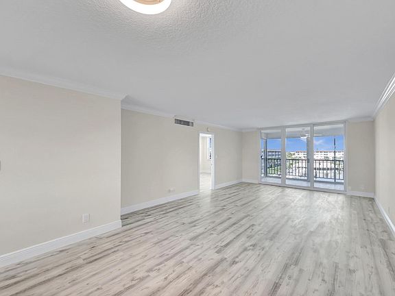 4th image of 901 Gardenia Dr APT 580