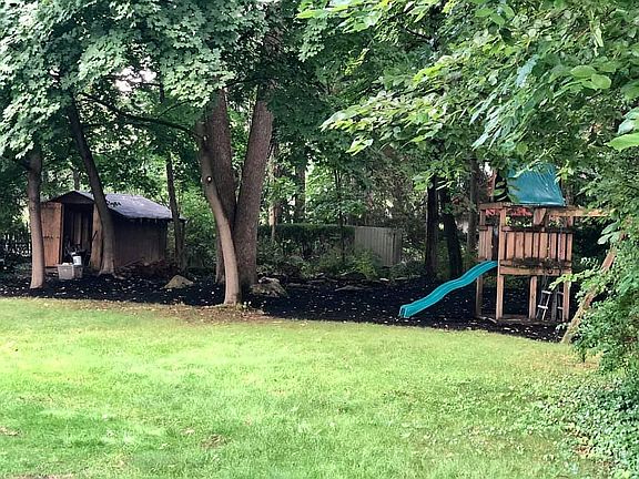 3rd image of 5967 Louis Dr