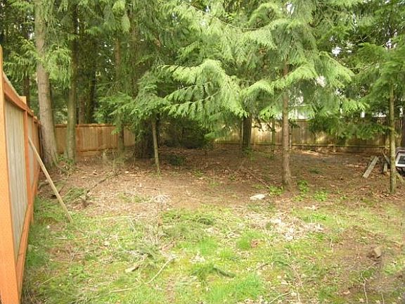 3rd image of 422 Wood Creek Dr