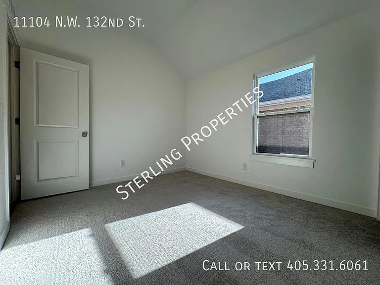 11104 NW 132nd St — Photo 37