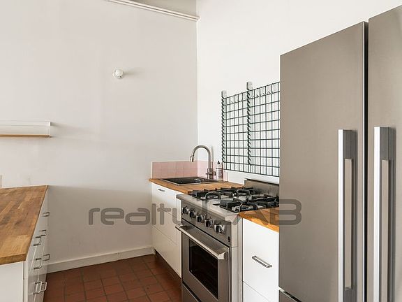 2nd image of 1236 Atlantic Ave #27