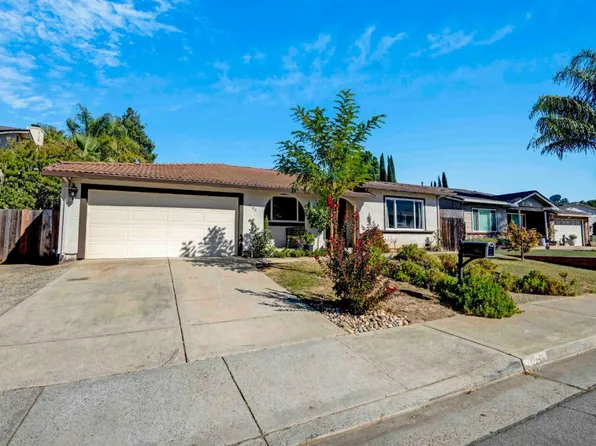7180 Harvard Pl, Gilroy, CA 95020