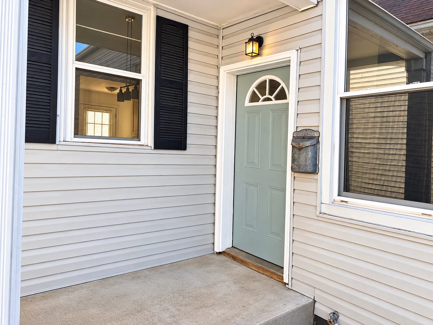 154 Foote Ave — Photo 3