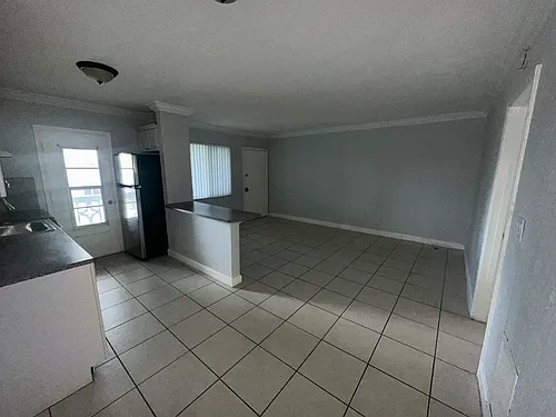 890 NW 45th Ave #32 Photo 1