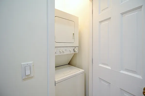 Rented by Julianna Realty Corp | media 10