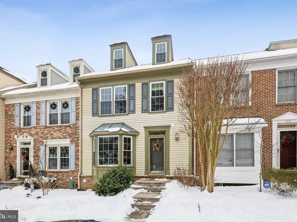 8868 Eagle Rock Ln, Springfield, VA 22153