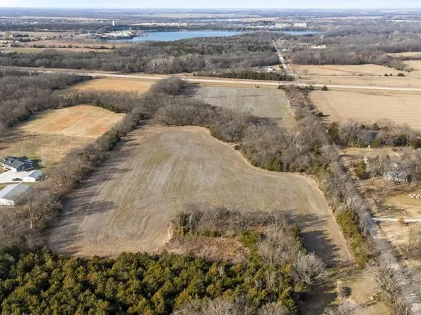 1775 Nebraska Rd, Iola, KS 66749