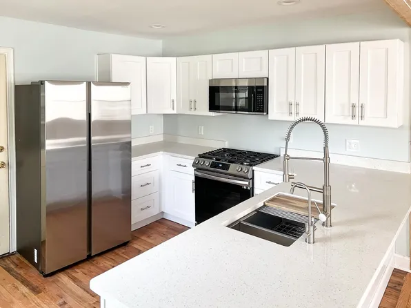 1205 Delesseps Ave, Savannah, GA 31404