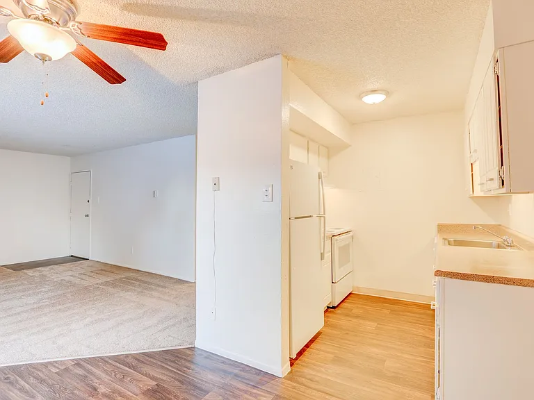 Ralston Park Apartments — Photo 15