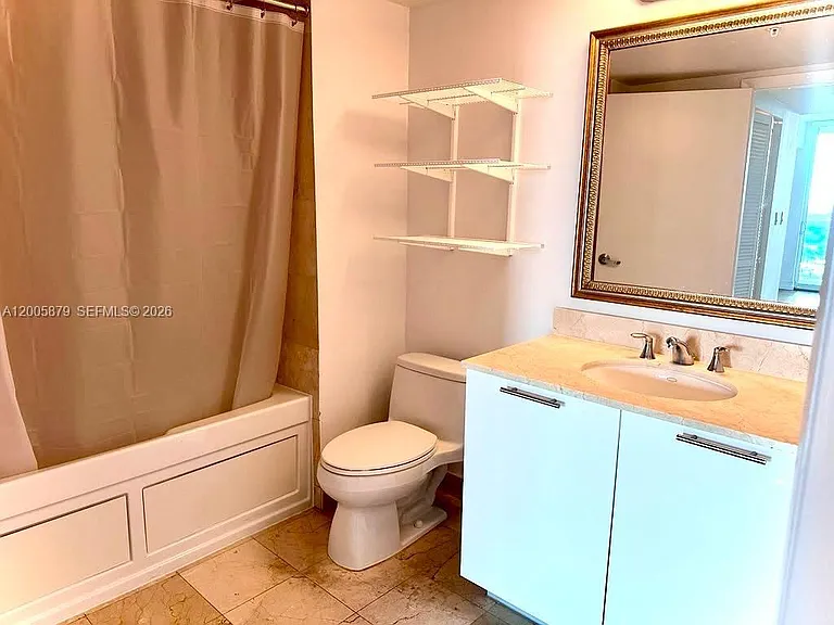 1800 N Bayshore Dr #1506 — Photo 11