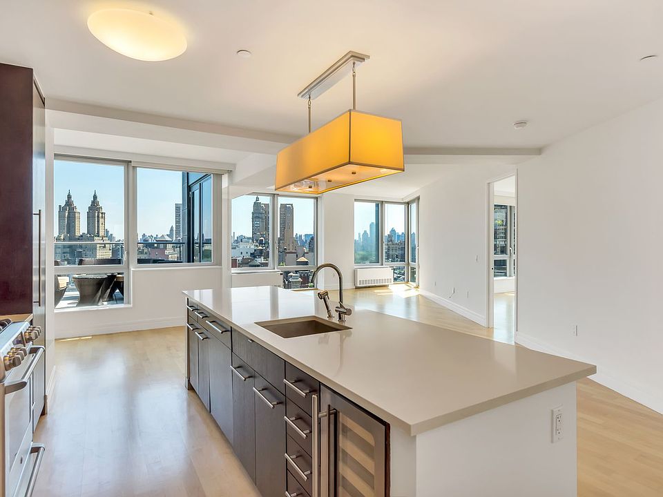 1st image of 200 W 72nd St APT 18g