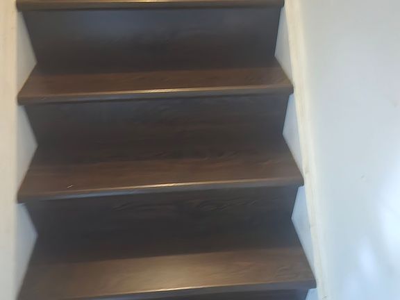 2nd image of 21 Rouge St