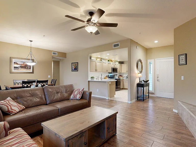 20121 N 76th St #1047 — Photo 5