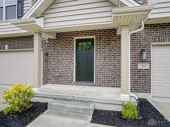 4th image of 2209 Cobblestone Ct