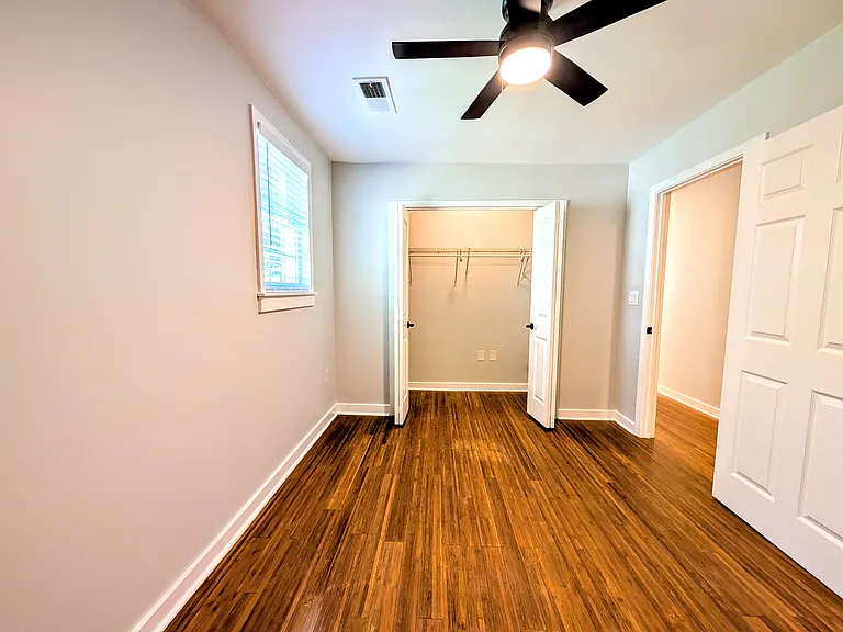 199 Lowry St NE — Photo 9