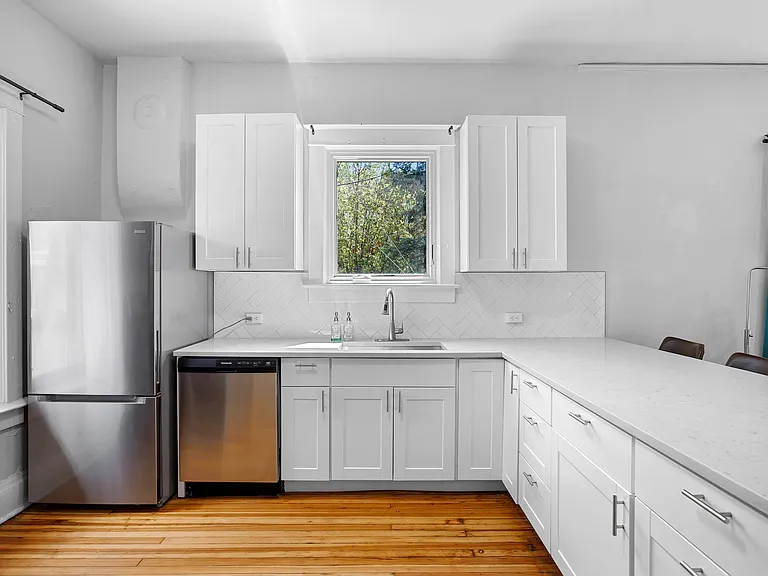 1717 E 29th Ave — Photo 15