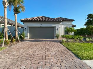 8452 Rosa Ct, Naples, FL 34114