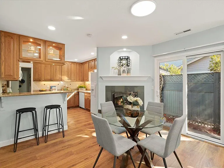 203 Fairmount Ave — Photo 10