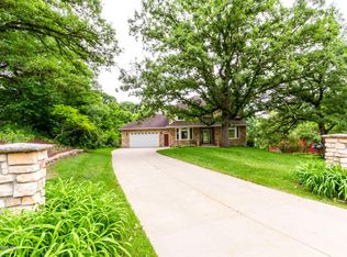 564 Bluff Rd NW, Rochester, MN 55901