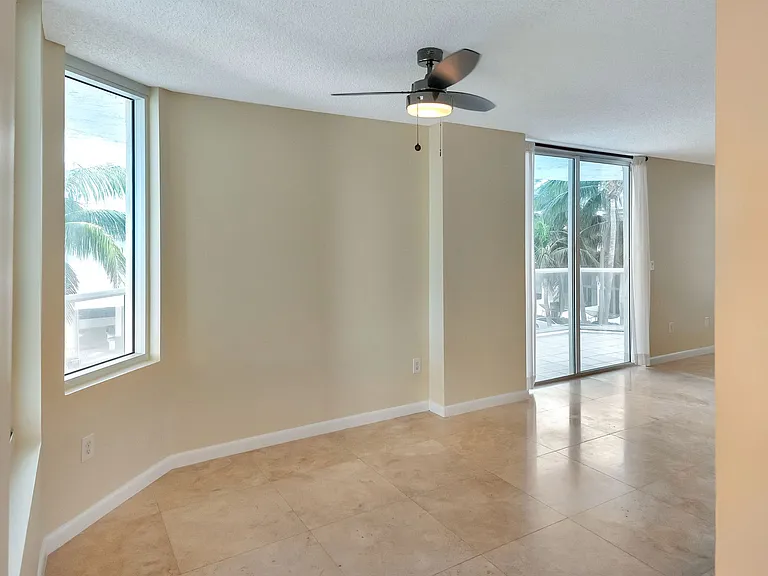 5900 Collins Ave #408-A — Photo 12