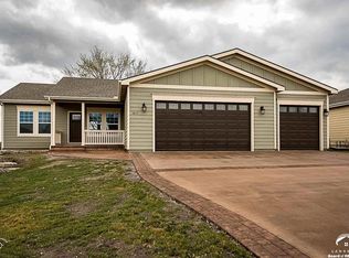1615 Golden Rain Dr, Lawrence, KS 66044