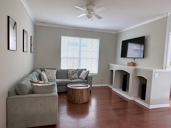 4th image of 5016 Bridgeway Ln