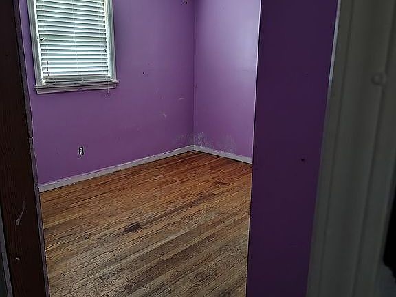 3rd image of 4807 Fury Way