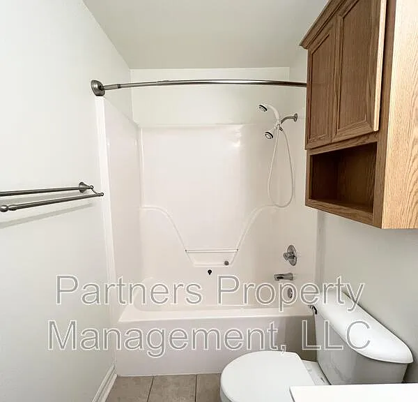 1257 Fox Run Ln — Photo 15