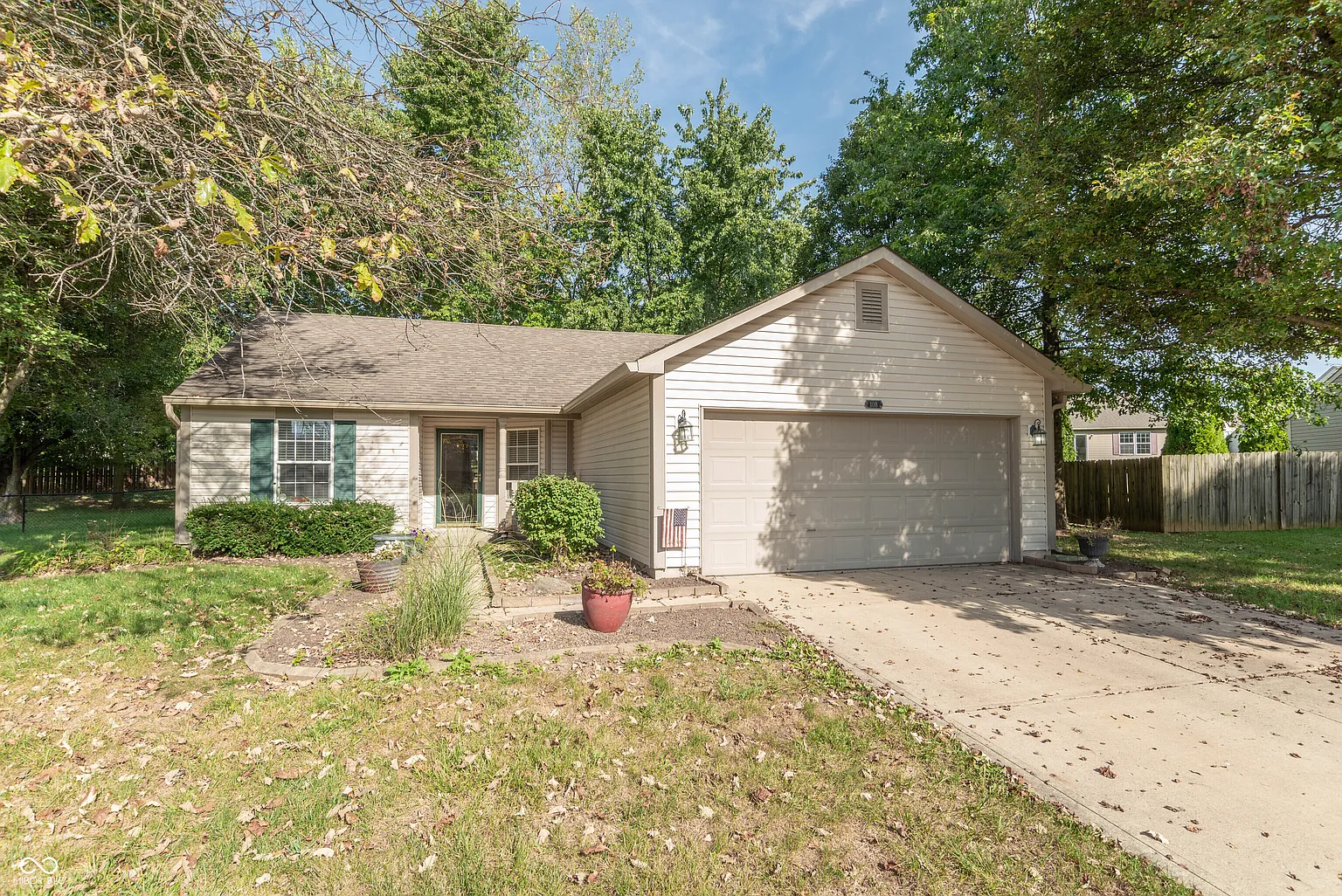 108 Meadowview Dr photo 1