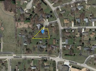 811 Hollybrook Ct, Machesney Park, IL 61115