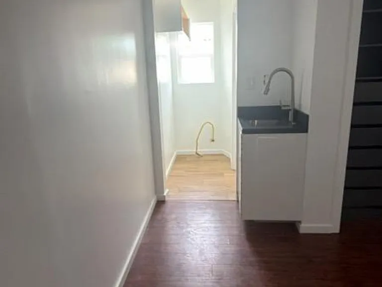 4052 La Salle Ave #7 — Photo 1