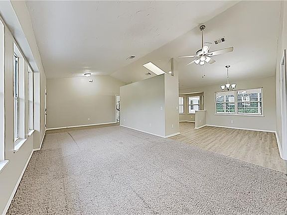 5th image of 491 Karlo Ct