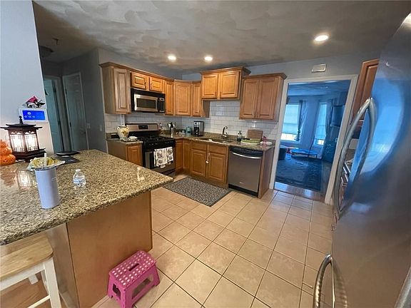 5th image of 104 Hill Dr #B