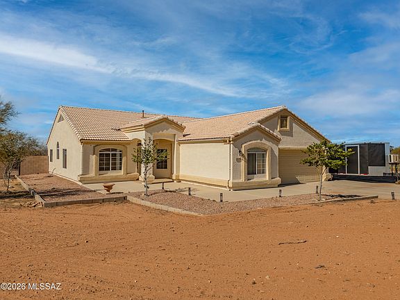 2nd image of 16194 W Lynnette Rd