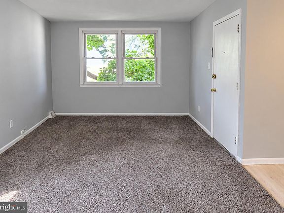 4th image of 7034 Valley Ave
