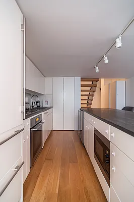 Rented by Compass | media 7