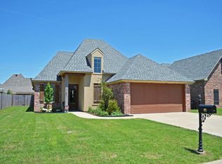 105 Heron Point Dr, Broussard, LA 70518