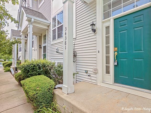 3rd image of 34381 N Goldenrod Ct