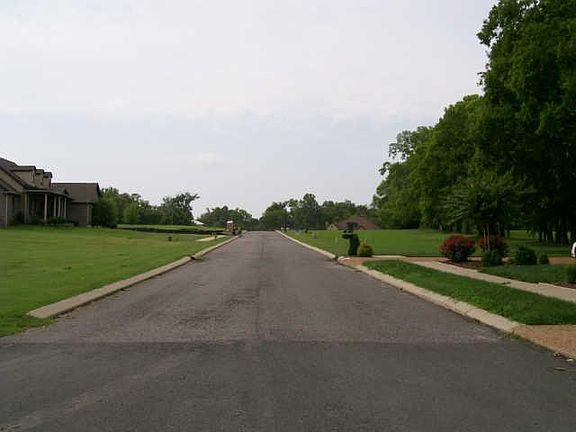 5th image of 621 Concord Dr Lot 11
