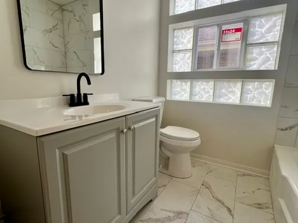 5714 N Jersey Ave APT 1E, Chicago, IL 60659
