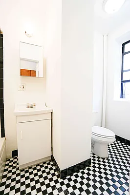 Rented by City Connections Realty | media 39