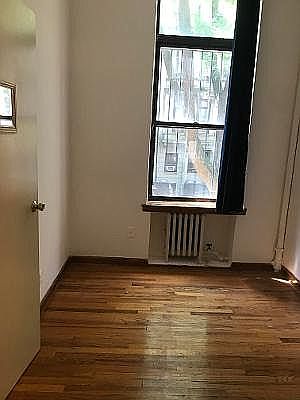 4th image of 57 W 90th St #3A