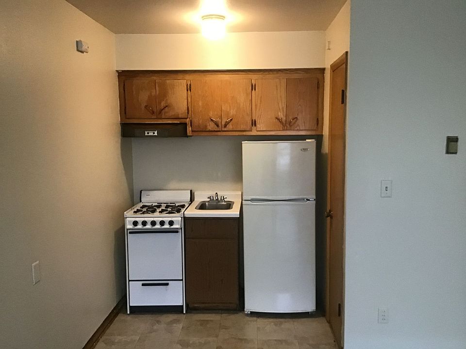2nd image of 853 N 23rd St #13