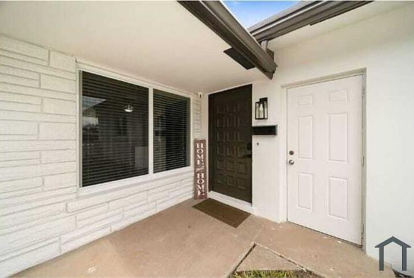 1st image of 1769 NE 45th St